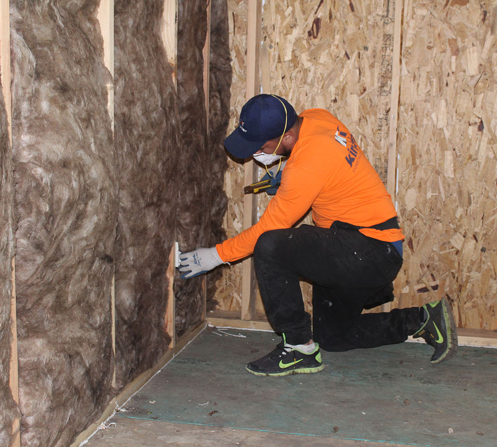 Batt Insulation installer