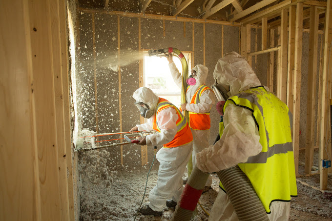 Installing Energy Efficient Insulation in a Commercial Build